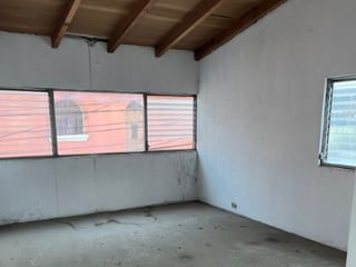 Casa para Uso Comercial en San Juan Sacatepéquez - 4