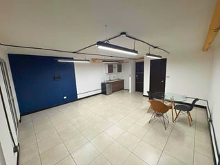 ESTUDIO / OFICINA EN RENTA – EDIFICIO A4, ZONA 4 - 3