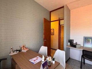 Oficina en VENTA en zona 10 - 3