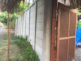 Vendo terreno en Sipacate USD$420,000.00 - 3