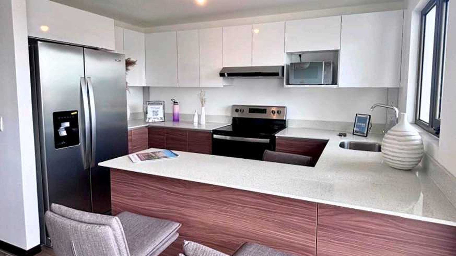APARTAMENTO EN VENTA???? Edificio Seghería, Zona 14
✔️ Apartamento nuevo - Miniatura 4