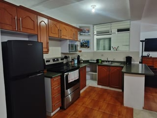 Apartamento amueblado de 2 habitaciones en Zona 15 - 3