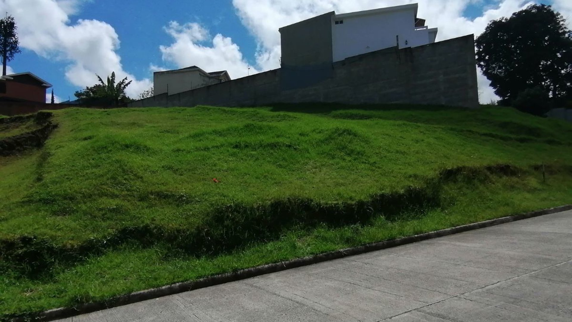 Terreno en VENTA en Condominio entrada San Antonio carretera a El Salvador