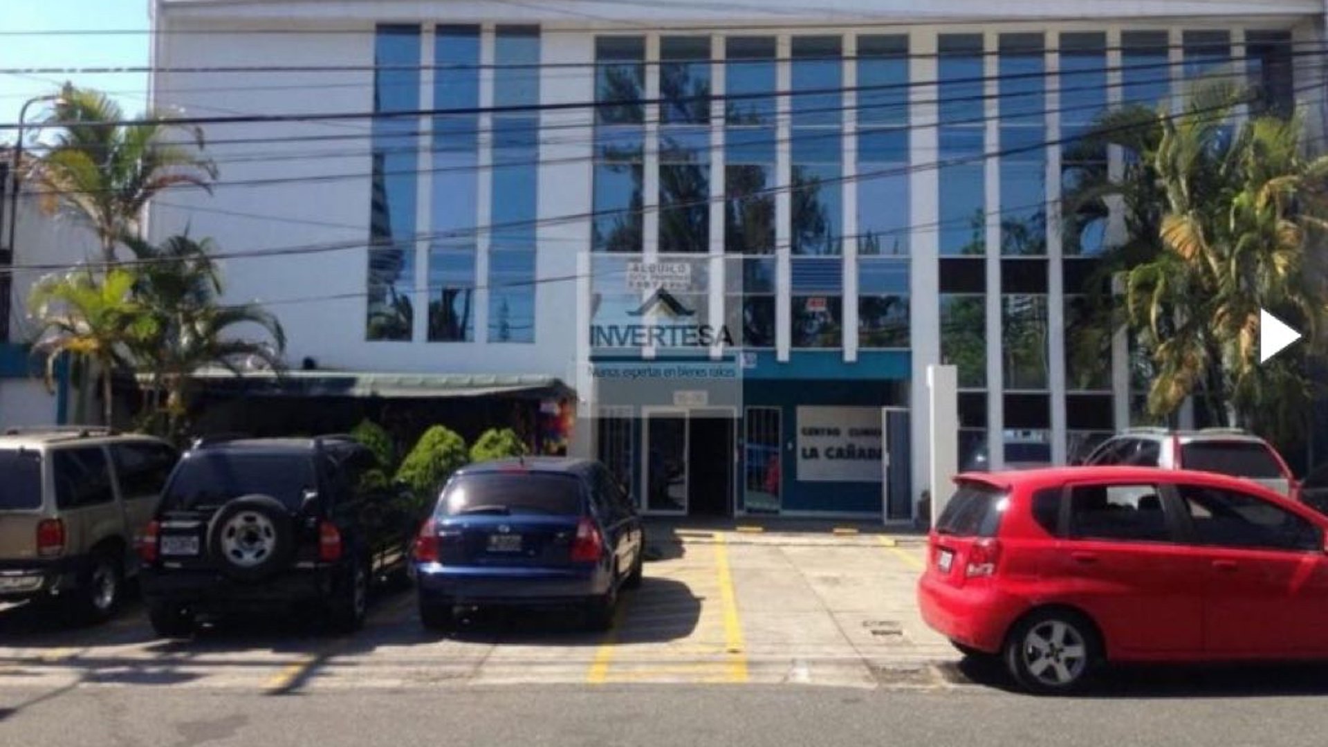 Alquilo  Clínica / Oficina  en zona 14 Centro Clinico La Cañada - Miniatura 9