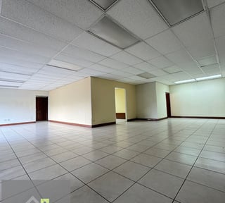 Edificio en Venta / Renta zona 4