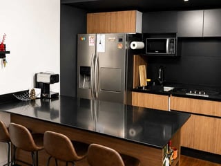 APARTAMENTO REMODELADO EN VENTA 📍 Edificio Villa Mariscal, Zona 11 - 2