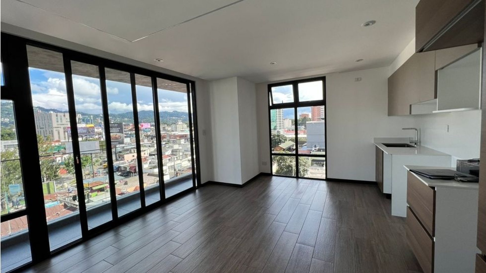 ???? APARTAMENTO EN VENTA – 2 HAB |EDIFICIO IQ 10 | ZONA 10 - Miniatura 4