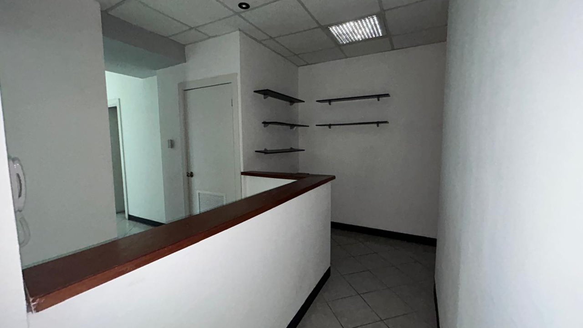 VENTA Oficina Zona 14 Europlaza  - Miniatura 12