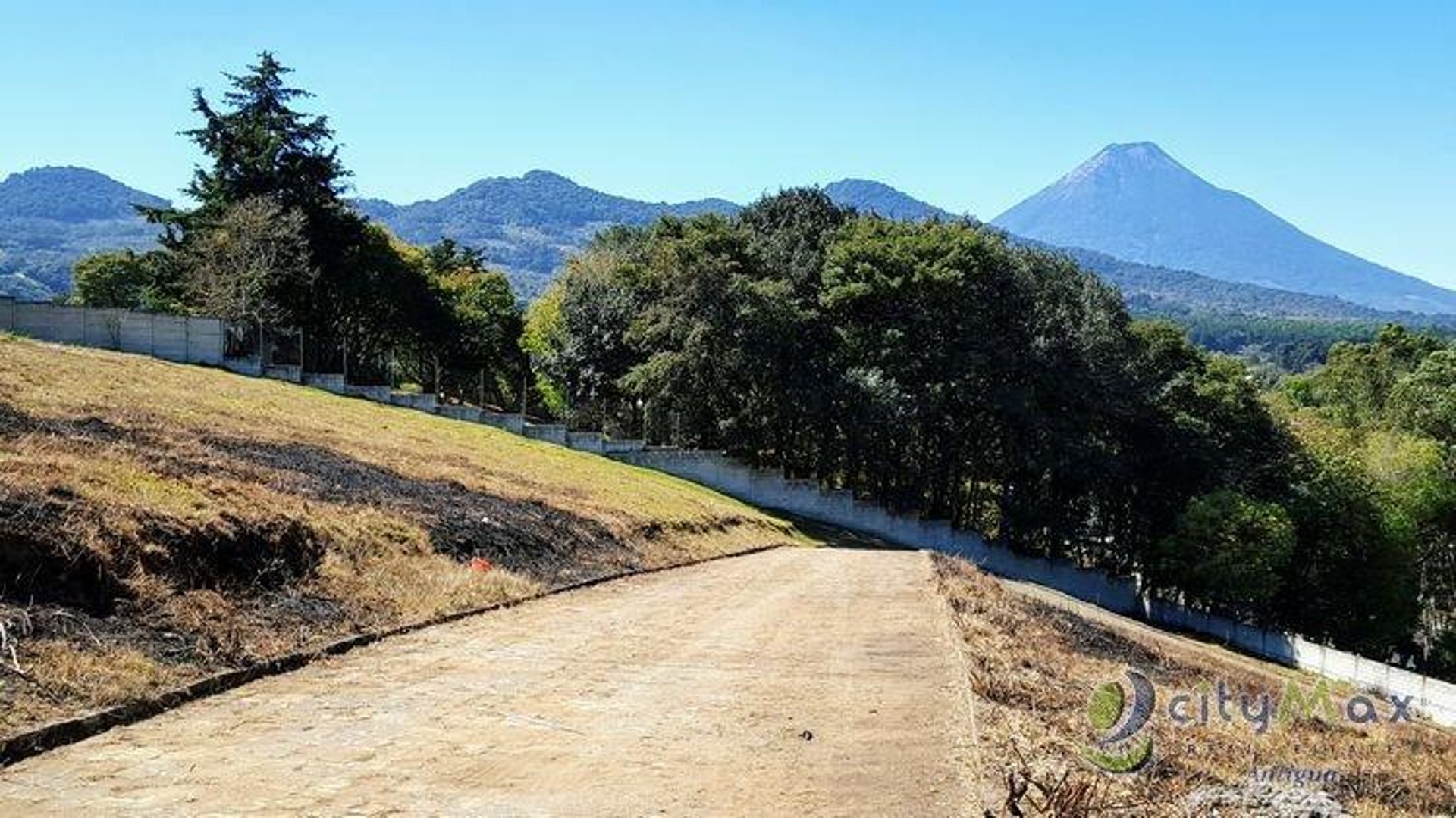 Terreno en venta en Santo Tomas Milpas Altas - Miniatura 4