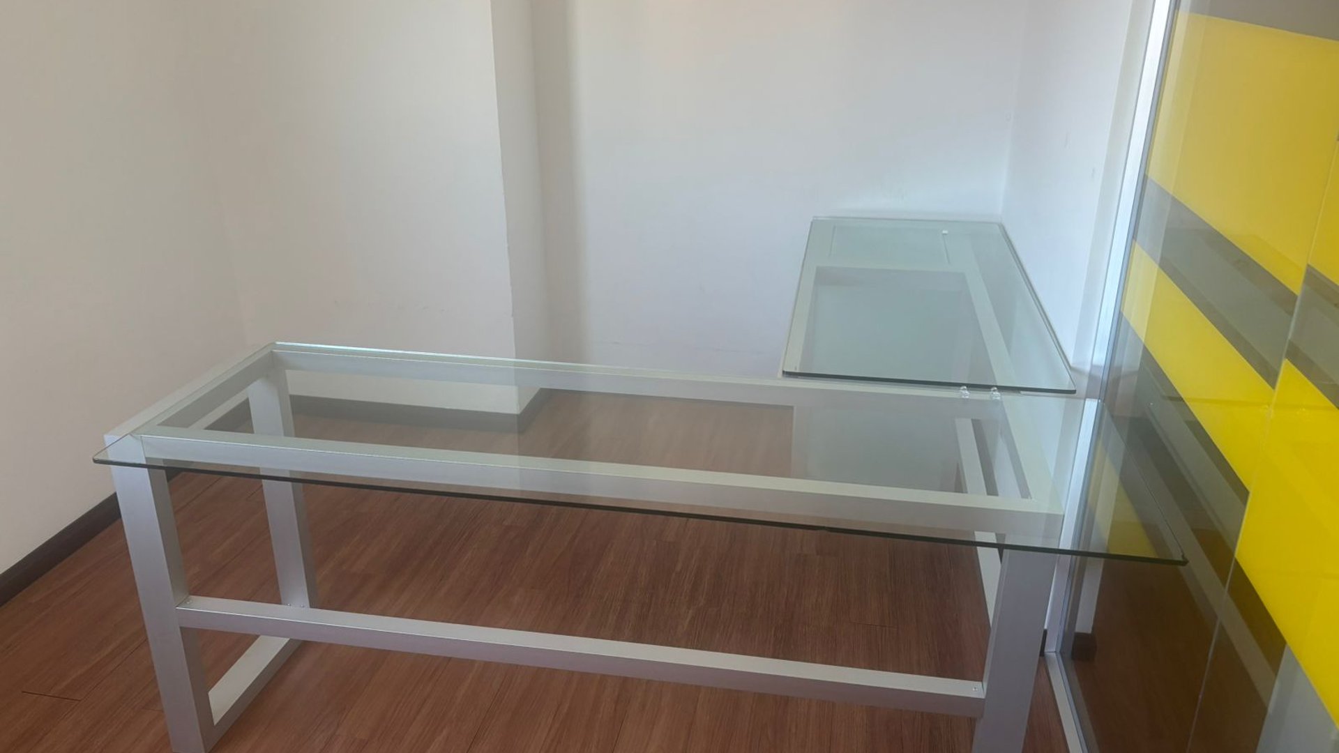 Oficina Moderna Zona 10, Guatemala: 77m², 2 Estac. - Renta $8000 GTQ - Miniatura 4