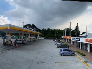 Local Comercial en Renta en Zona 4, Villa Nueva Guatemala - Image 1