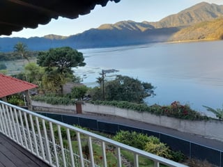 Espectácular Casa Santiago Atitlán a la Venta - Image 13