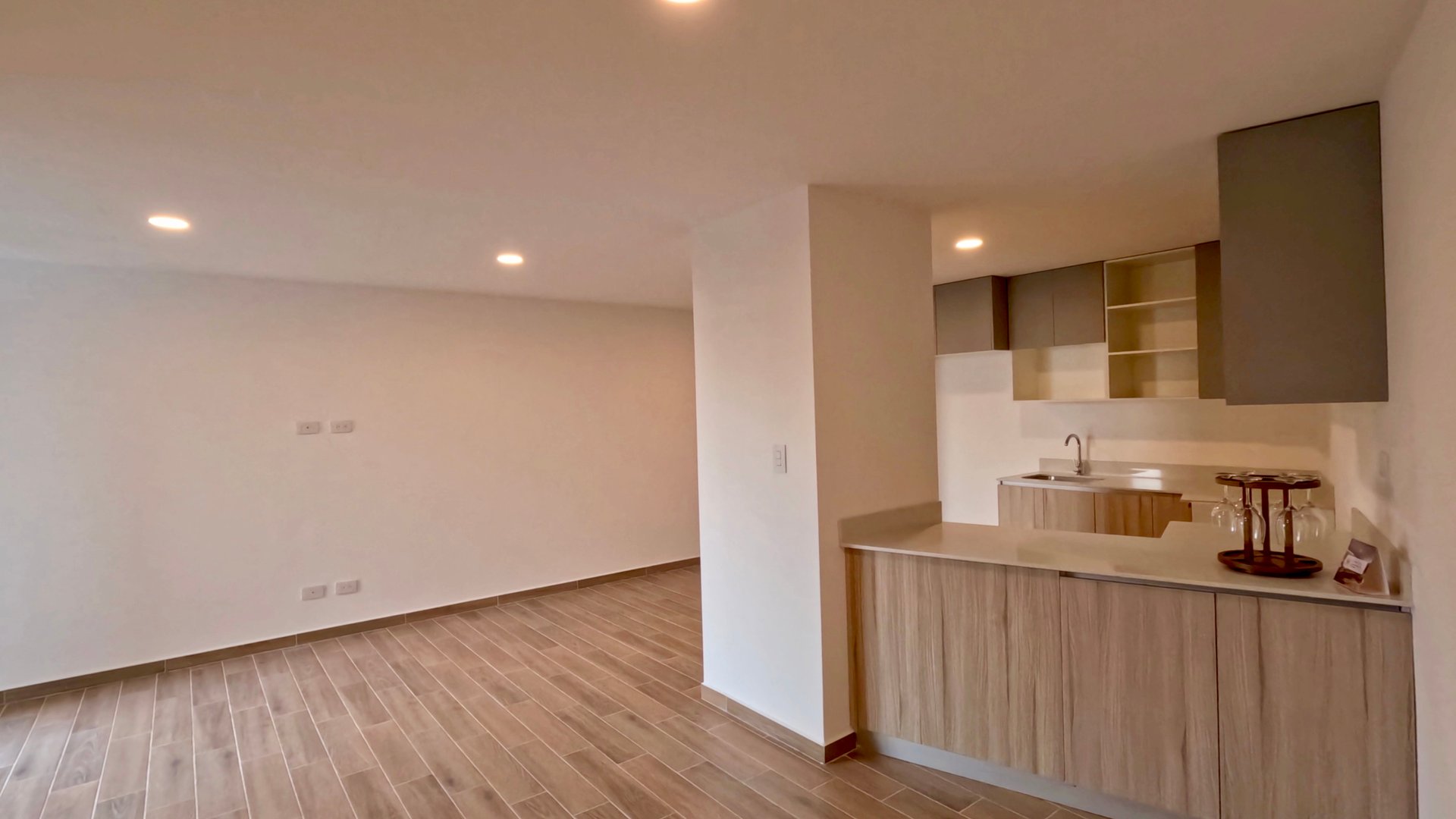 Apartamento en venta o renta Parque 14, zona 14 - Miniatura 10