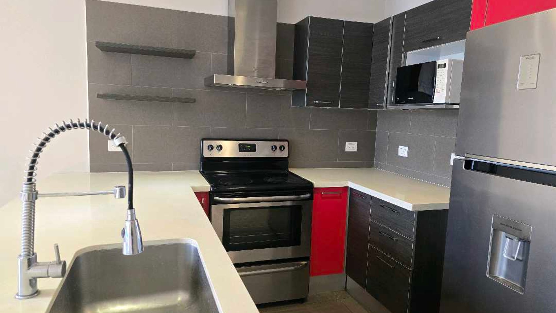 APARTAMENTO EN VENTA ZONA 10 - Miniatura 8