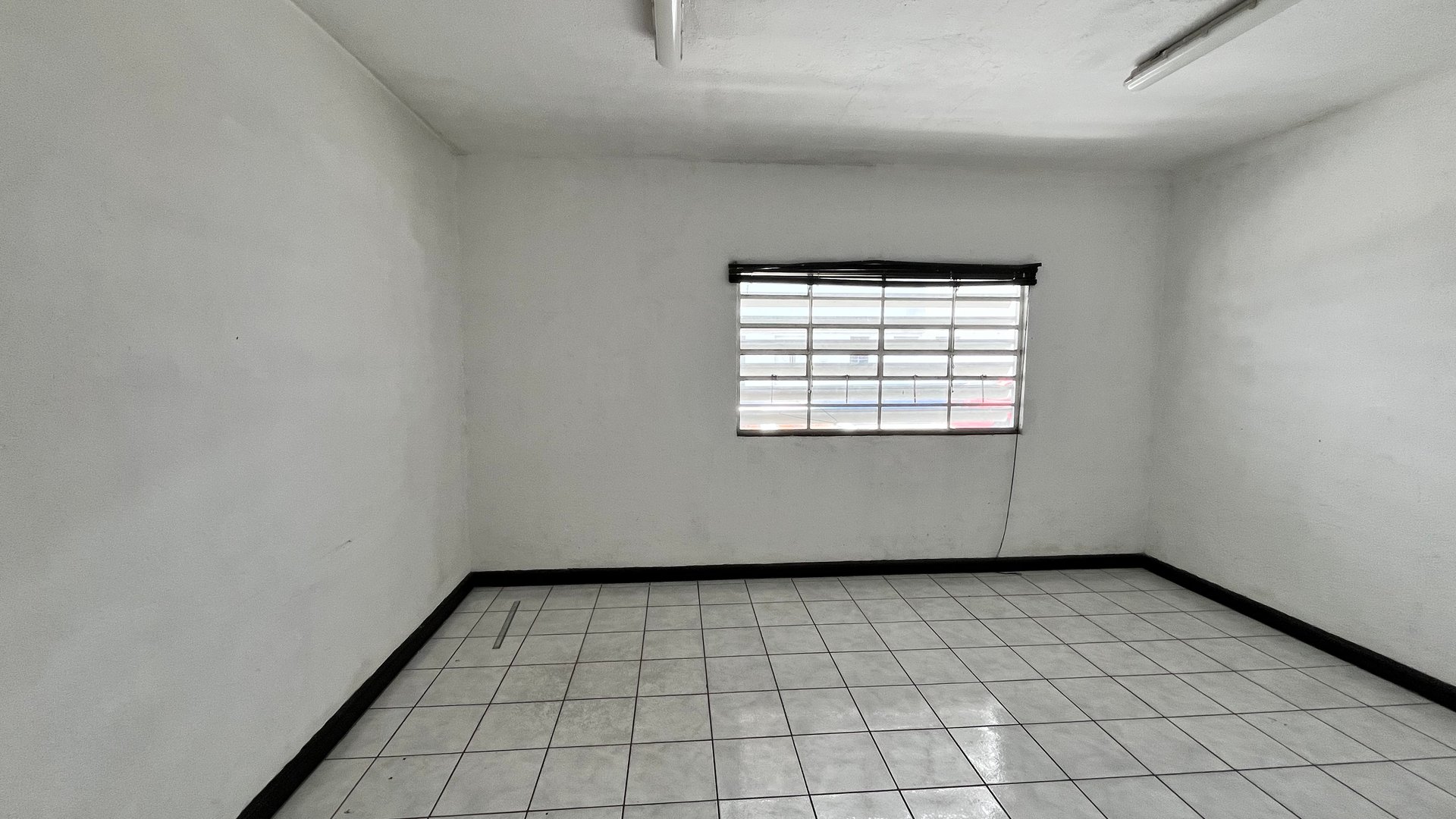Propiedad Comercial en Alquiler | Avenida Petapa - Miniatura 16