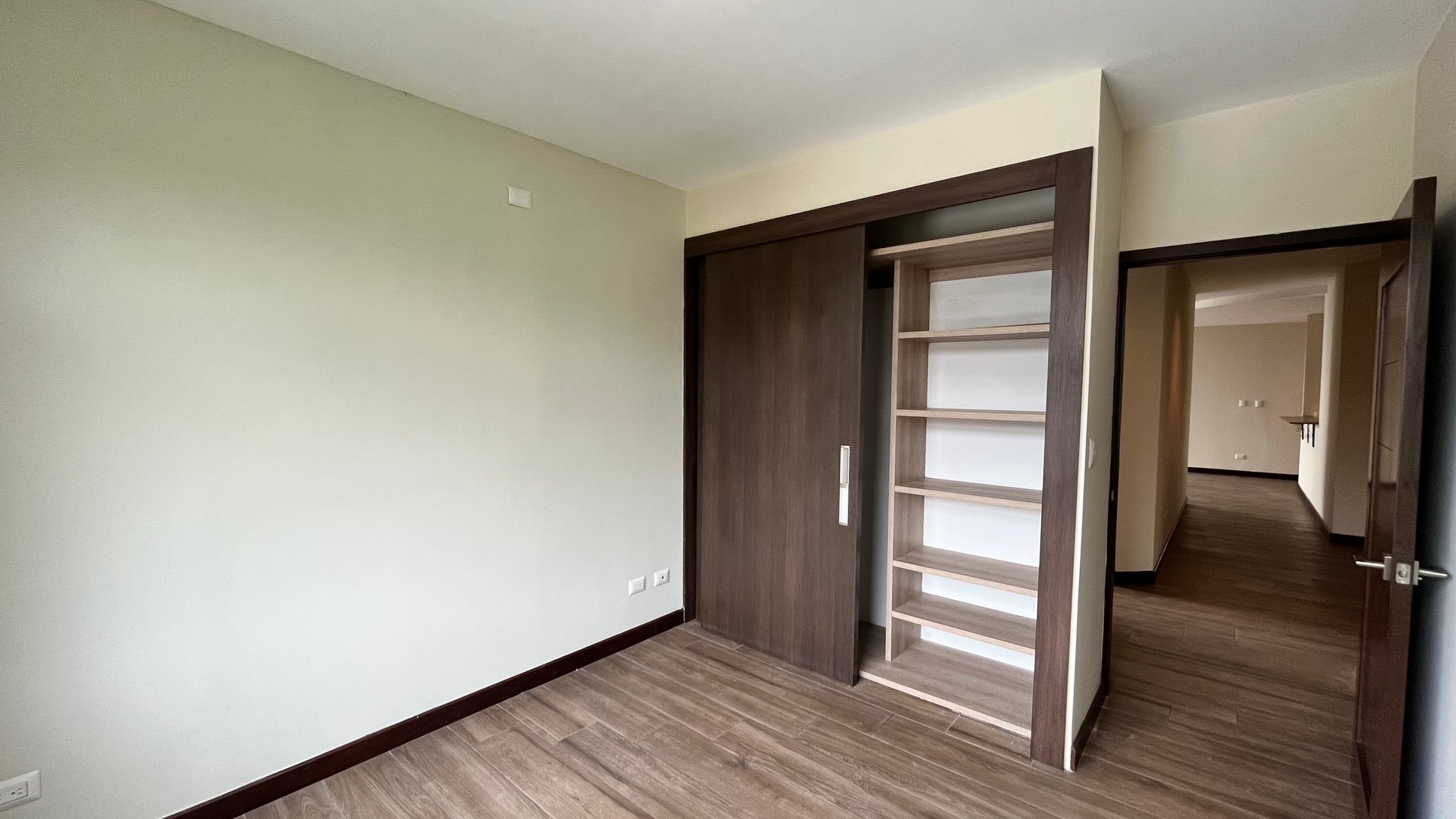 Apartamento en Alquiler, Edificio Cupertino, Muxbal - Final 20 calle - Miniatura 13
