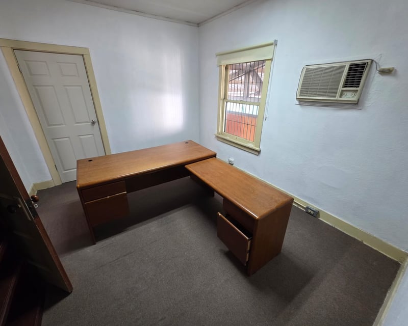 Oficinas semi amuebladas en renta en zona 9 Ref-5599