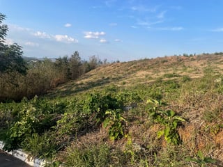 TERRENO EN RESIDENCIALES PORTAL DEL VALLE ZONA 18 - 4