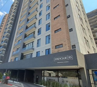 📍 APARTAMENTO EN VENTA – 3 HAB | EDIFICIO PARQUE 15 | ZONA 15