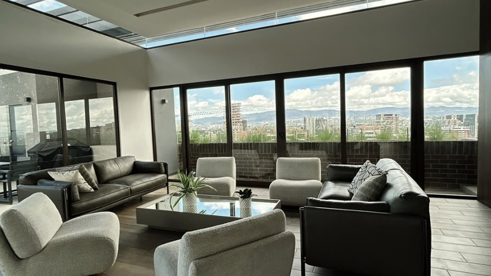 Apartamento de 1 dormitorio para estrenar en zona 10 - Miniatura 13