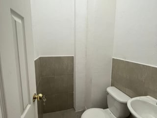 Local Comercial en el centro de Villa Nueva - 2