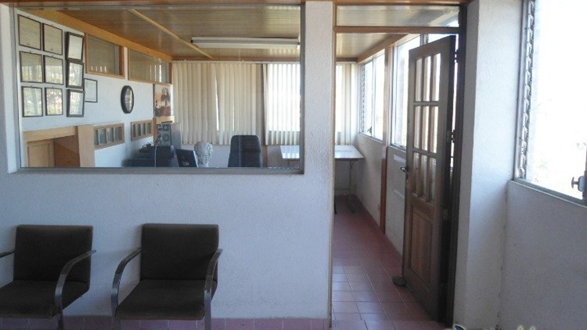 Alquiler o venta edificio comercial en zona 2 Guatemala - Miniatura 9