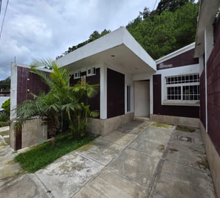 Casa en venta en Residenciales Azahares San José Pinula  Ref-9015