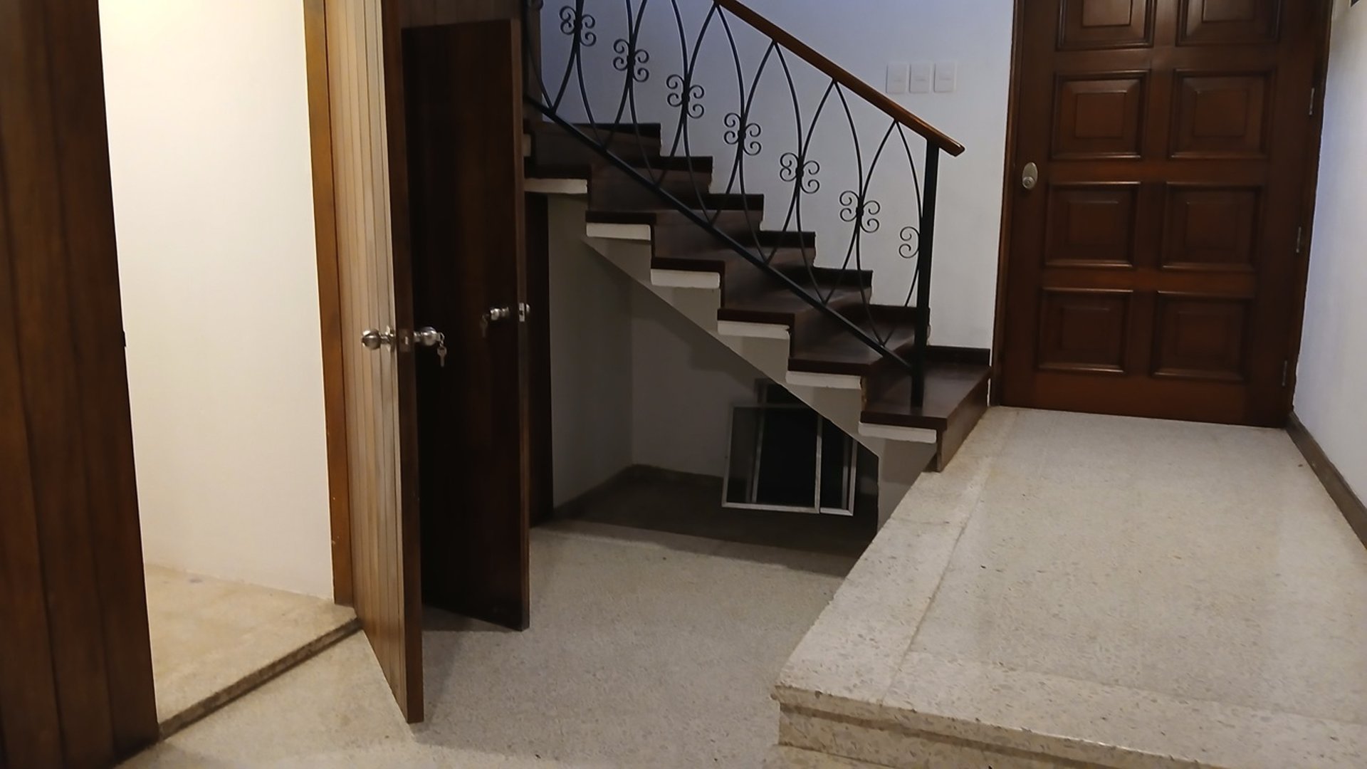 VENDO ZONA 3 CASA GRANDE EN COLONIA BRAN - Miniatura 4