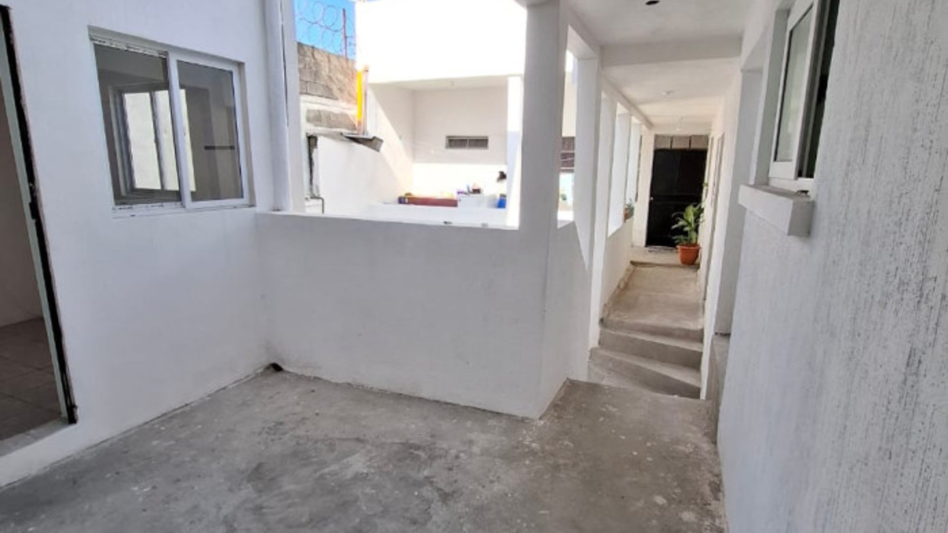 En venta edificio con 7 apartamentos en Zona 7 - Miniatura 10