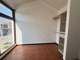 EXCELENTE OPORTUNIDAD DE ADQUIRIR TU CASA PROPIA CERCA DE ANTIGUA - Image 12