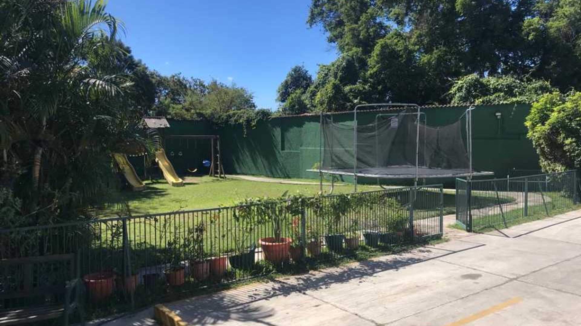 Casa en Venta Zona 14 . Condominio Villas de San Francisco - Miniatura 14