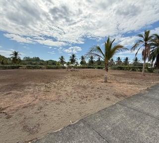 TERRENOS EN VENTA EN CONDOMINIO PALMERAS DE MONTERRICO KM. 13.5