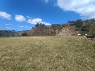 SE VENDE TERRENO EN LA VAS Km. 5.5 PEGADO A GARITAS DE PEAJE - 5