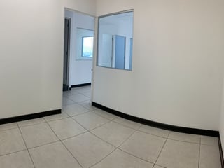 Oficina en renta, Zona Pradera z.10 - 2