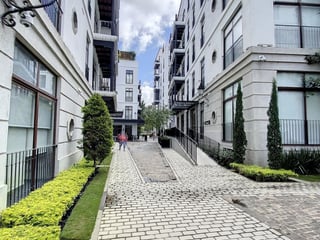 Apartamento Amueblado en Renta – Lirios de Cayalá, Zona 16 - 2