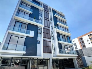 TORRE PRAGA / Apartamento en Venta para inversión, zona 15 - Image 17