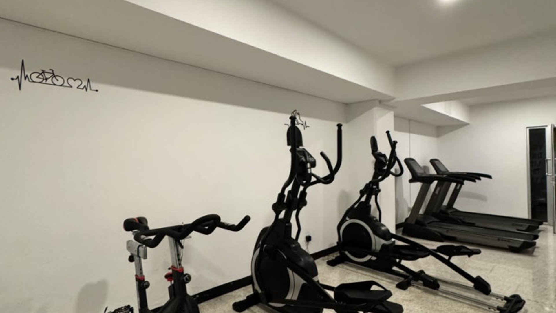 Apartamento en venta/renta Zona 4 Edificio Vivo - Miniatura 10
