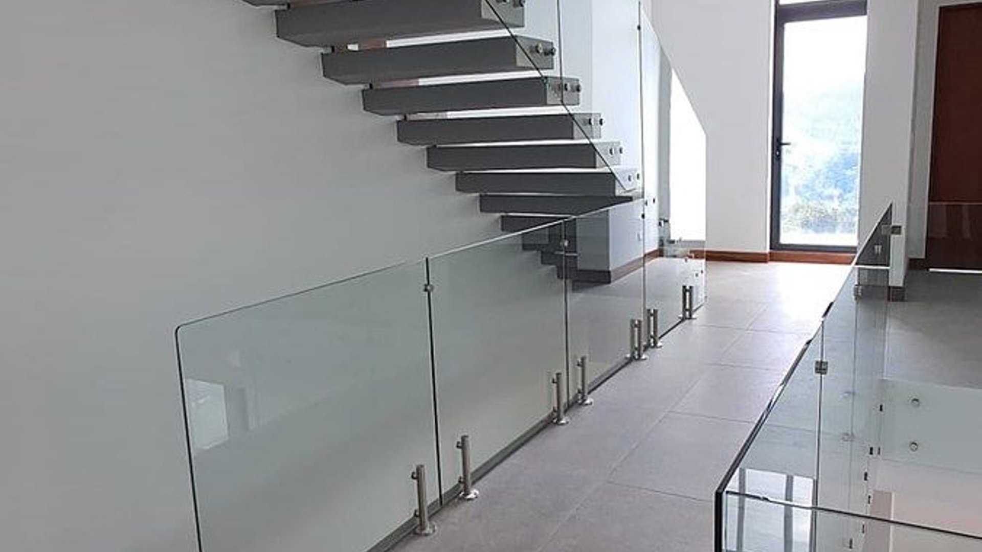EL PULTE EQUESTRE | RESIDENCIA EXCLUSIVA EN RENTA ZONA 16 - Image 1
