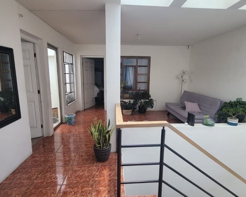VILLA LINDA 2 / Casa en renta , zona 7