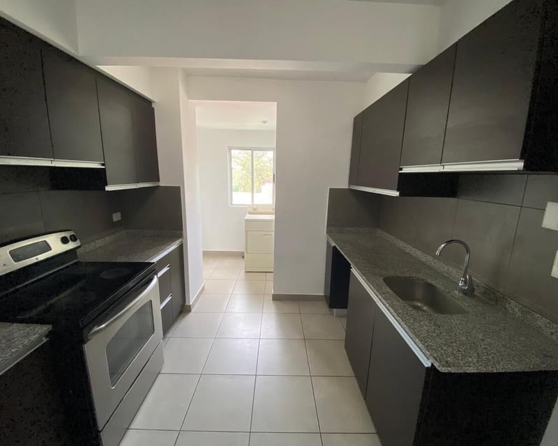 Apartamento en Venta – Zona 15 (Área Hospital El Pilar)