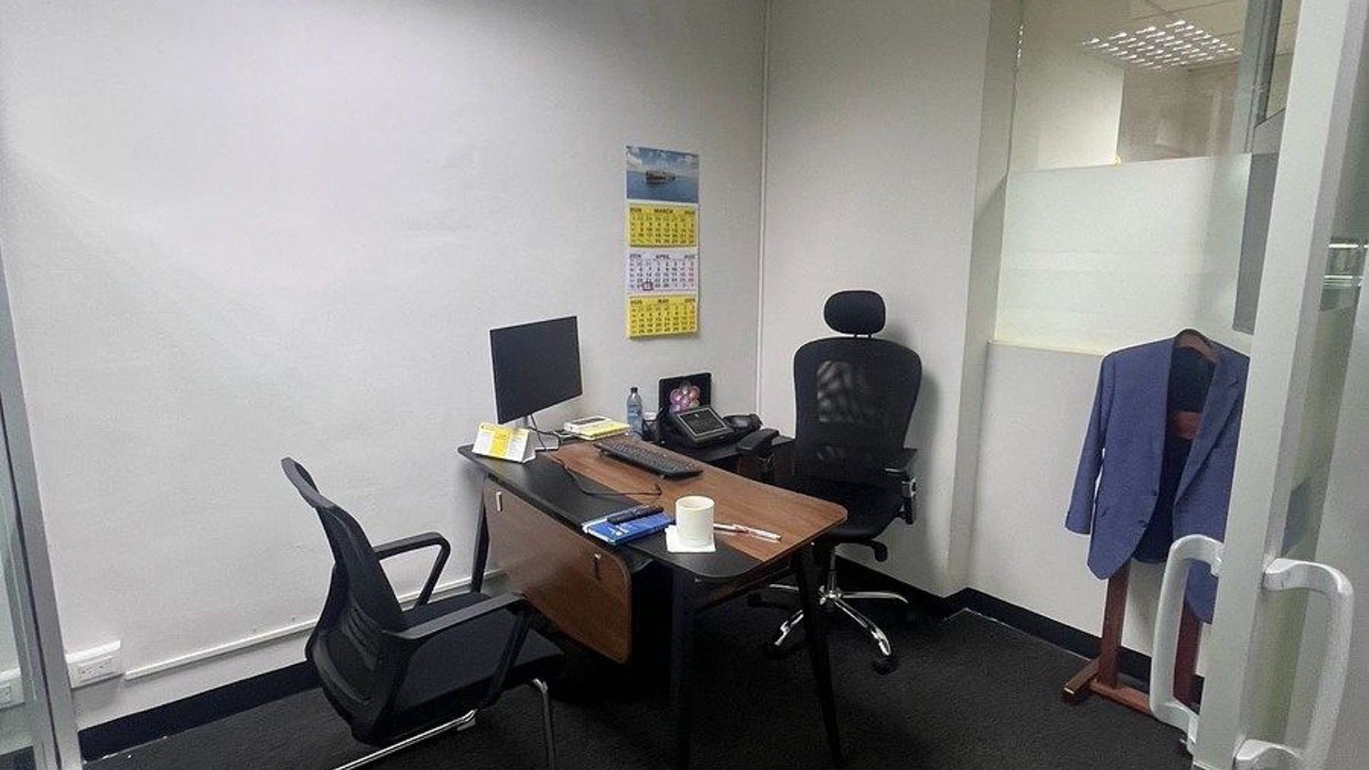 Oficina en Venta – Dubai Center, Zona 10 - Miniatura 8