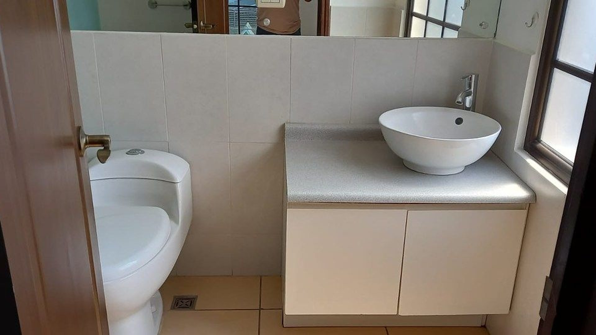 Apartamento en Renta - Edificio Madeleine Zona 10 - Miniatura 4