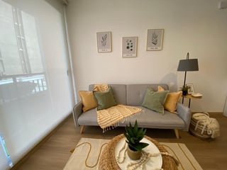 APARTAMENTO AMUEBLADO EN VENTA EN VIVO 4, ZONA 4 - 2