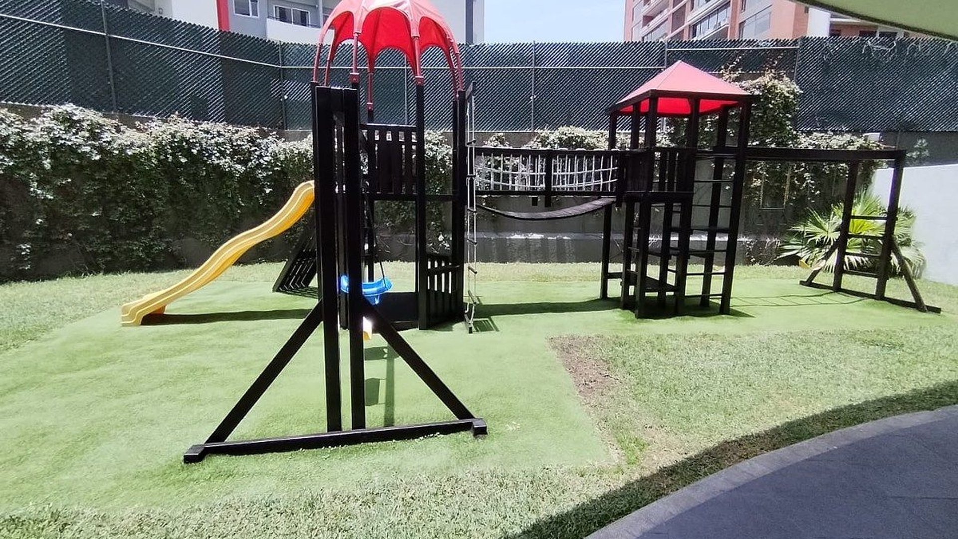 Apartamento en renta de 2 dormitorios en zona 14 - Miniatura 10