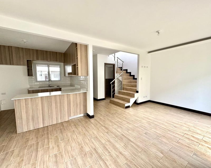 Casa en venta con jardin de 3 habitaciones en KM 26 CAES Ref-5383