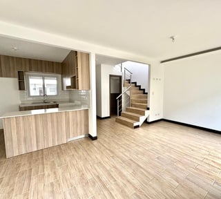 Casa en venta con jardin de 3 habitaciones en KM 26 CAES Ref-5383