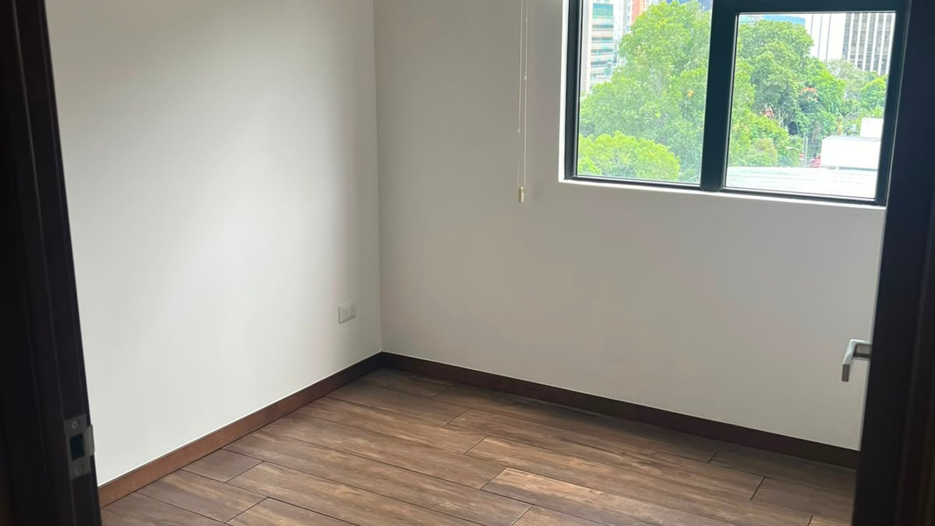 ???? APARTAMENTO EN RENTA – 2 HAB + LÍNEA BLANCA | BRUNELO | ZONA 10 - Miniatura 8