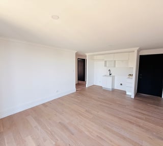 APARTAMENTO P/ ESTRENAR, EDIFICIO CÉNTRICO 81.68 MTS2, 3 DORMITORIOS, ZONA 5