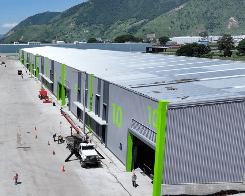 Ofibodegas Premium en Renta: Amplio Espacio y Amenidades de Vanguardia en Amatitlán