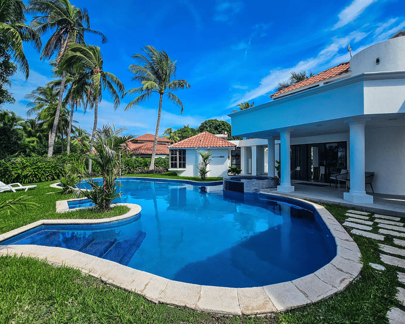 Villa en VENTA en  Punta Velas, Puerto Quetzal